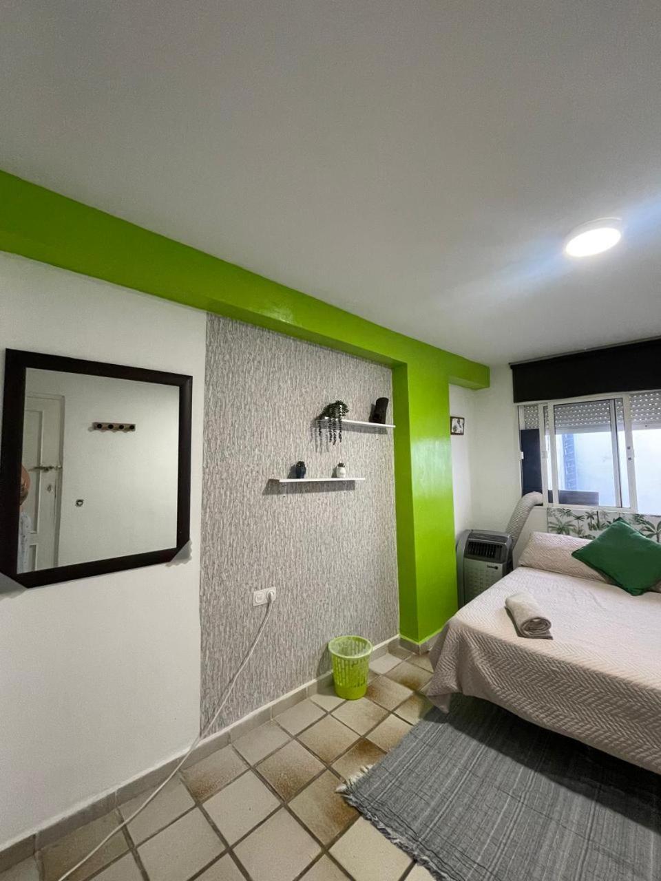 Muy Centrica. Habitación en casa particular *