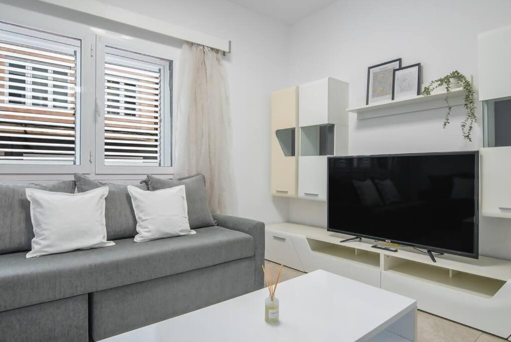 Alma Apartment