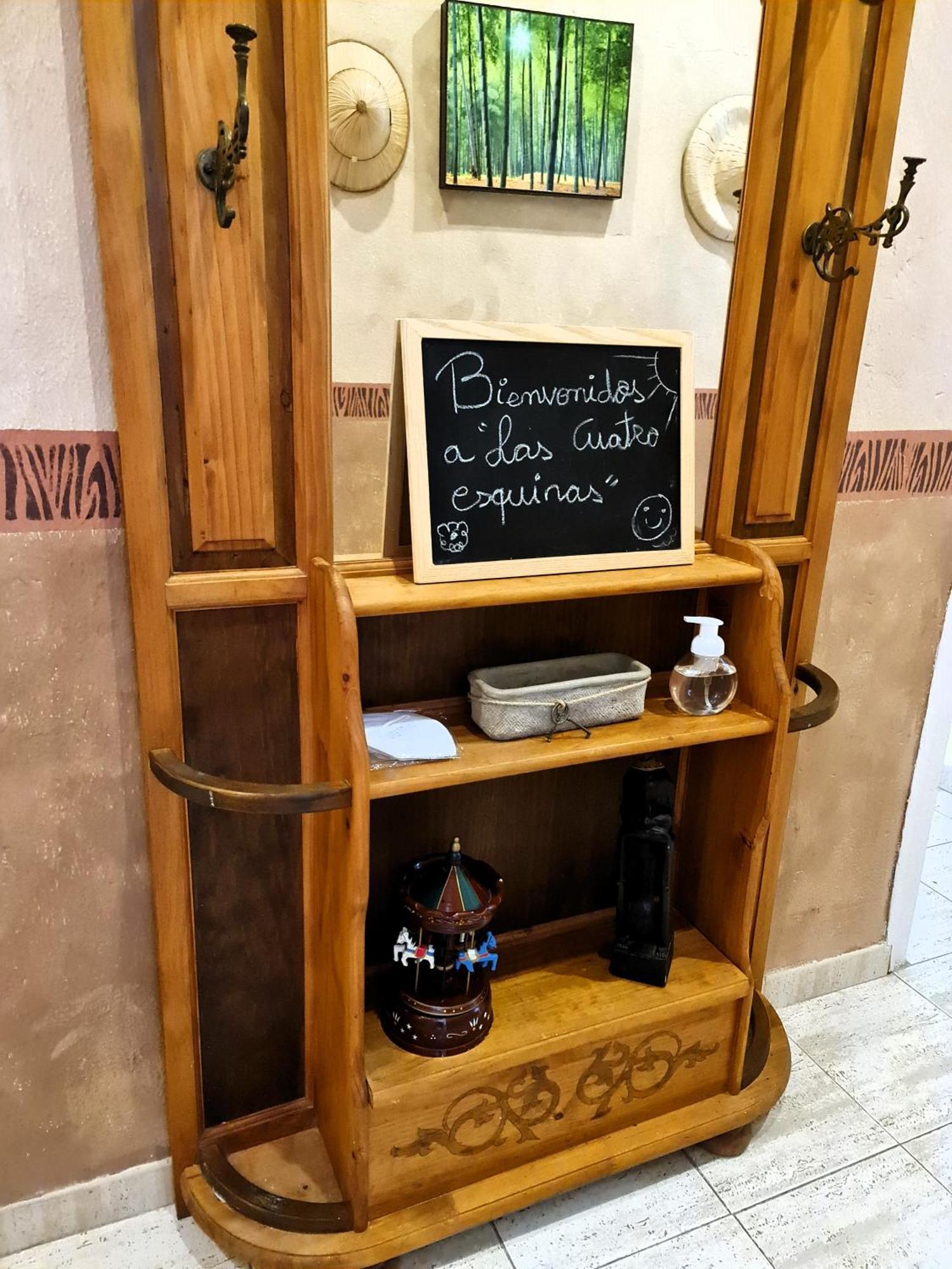 Cuatro Esquinas De Apartamento *