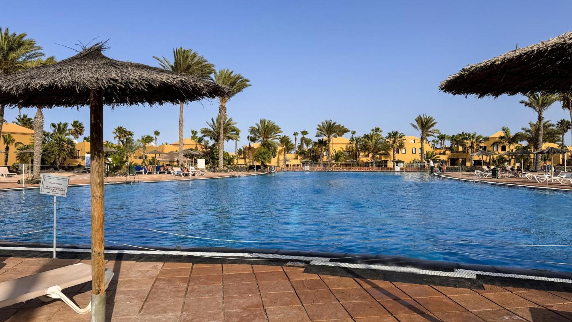 Golden Dream, Swimming Pool And Parking Сasa de vacaciones *