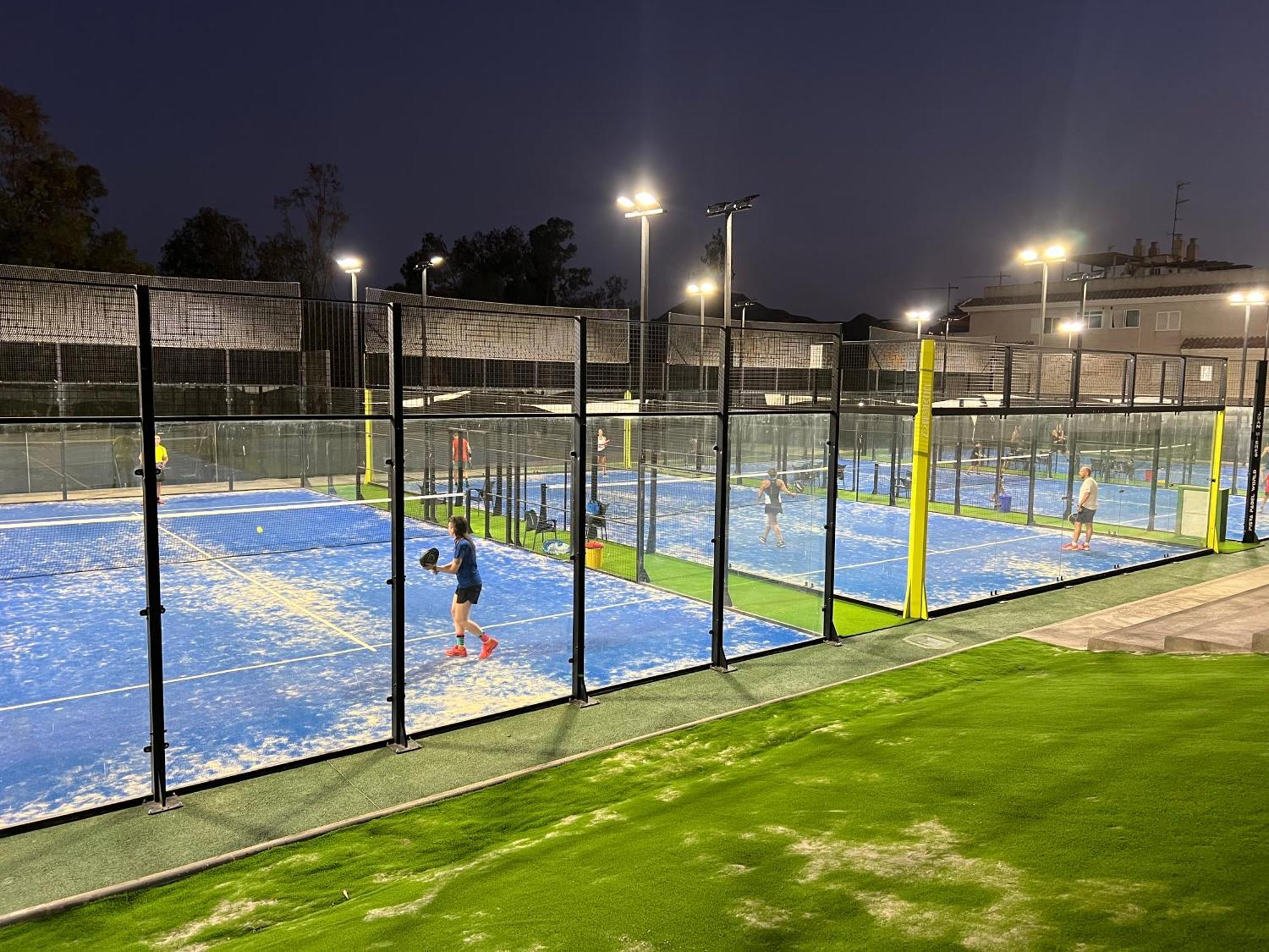 Apartamento Piso Con Ac, Piscina Y Pista De Padel Y Tenis En