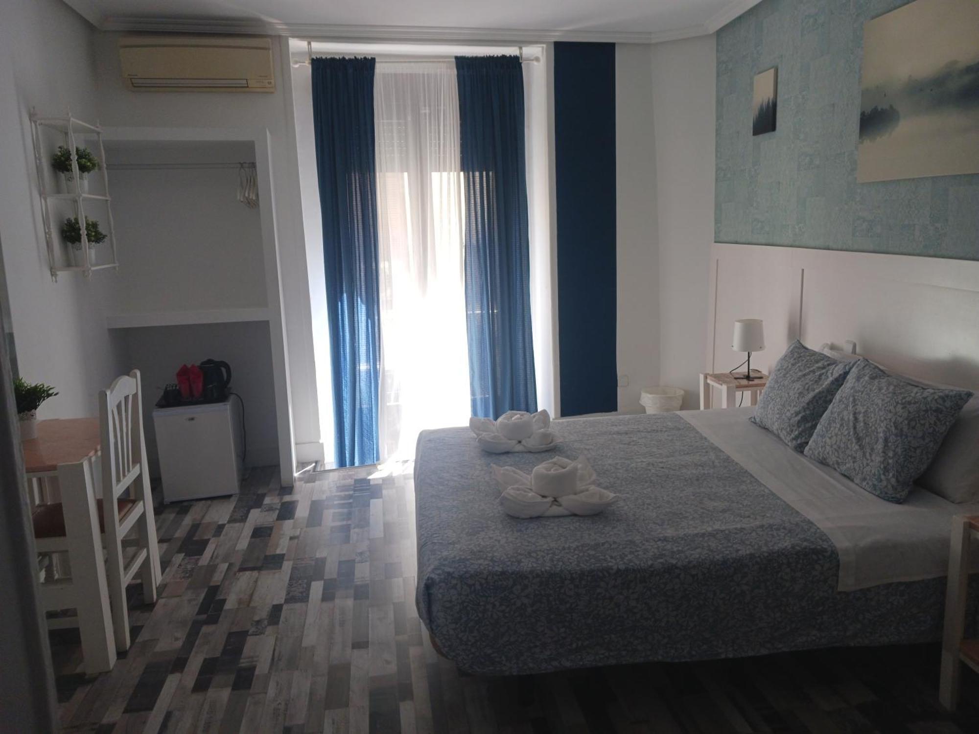 Guest house Fuencarral Adeco Madrid