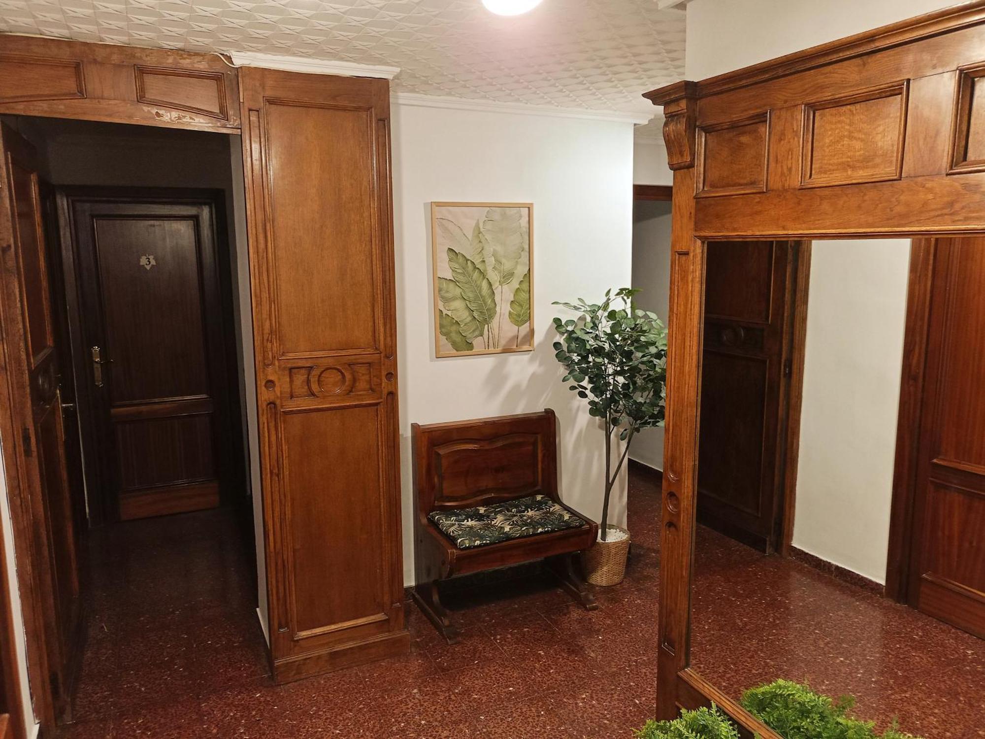 Hojas Guest house *