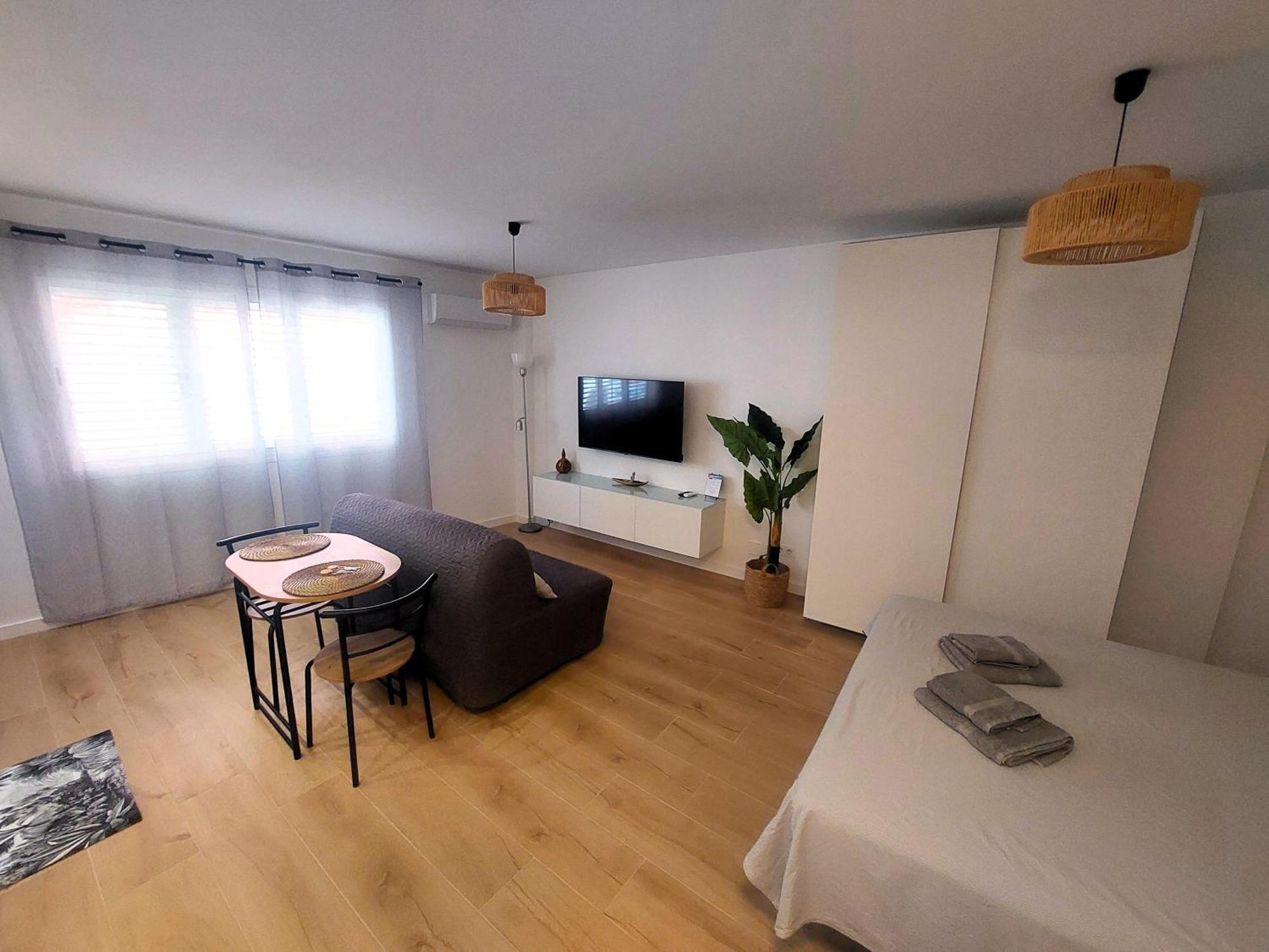 Sarah Apartment