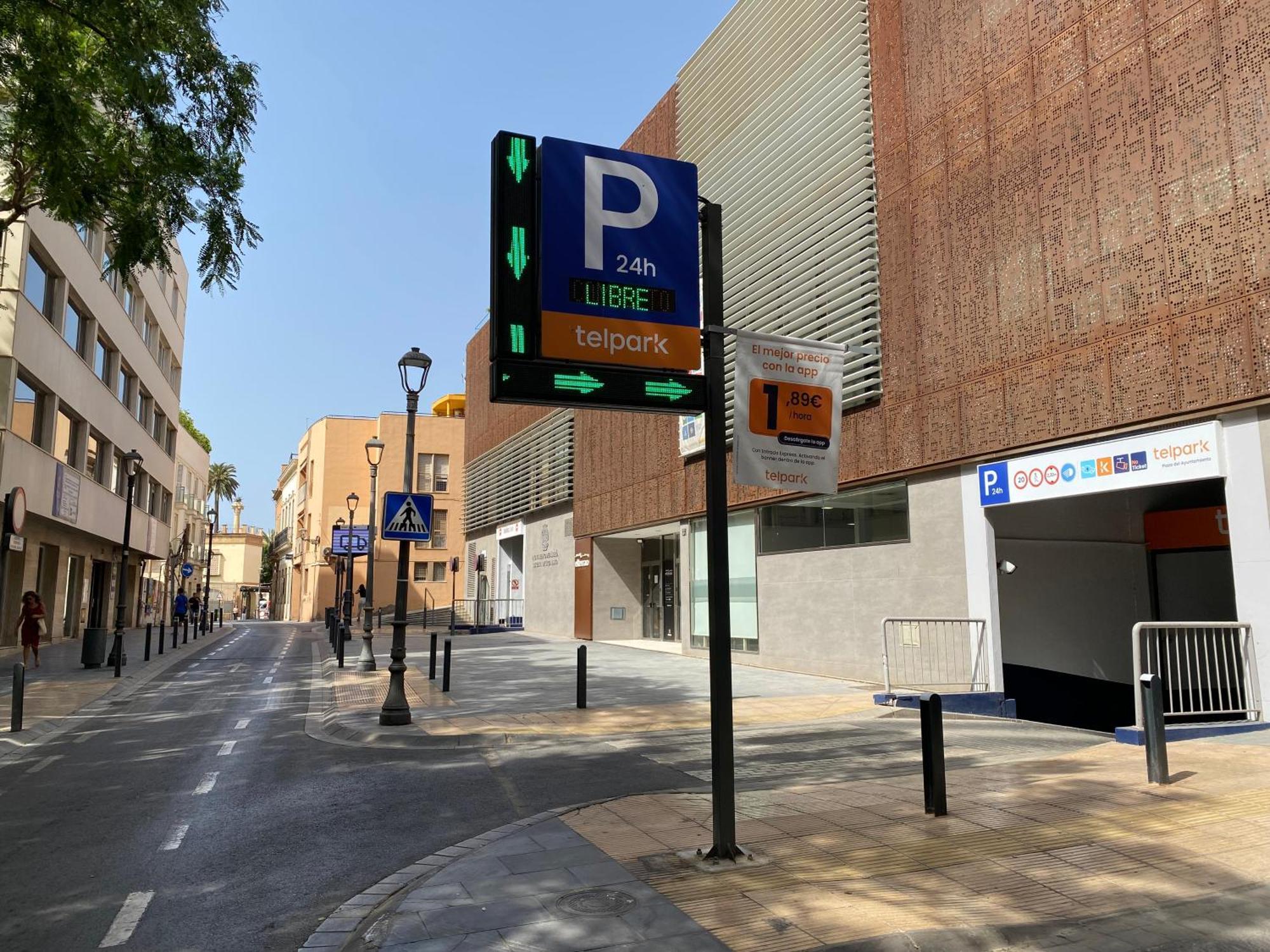 En El Centro. En Tierras De Cine. 2 Apartamento