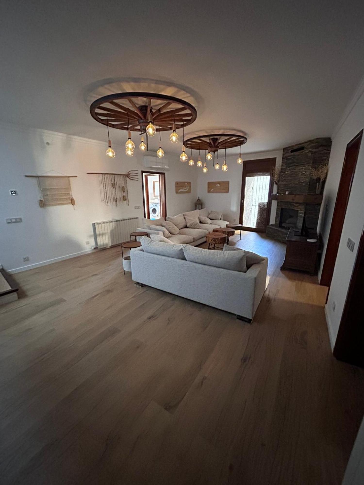 Cal Jando Holiday home *