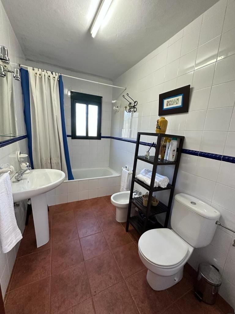 Vivienda Rural Ojalvos * Cortegana