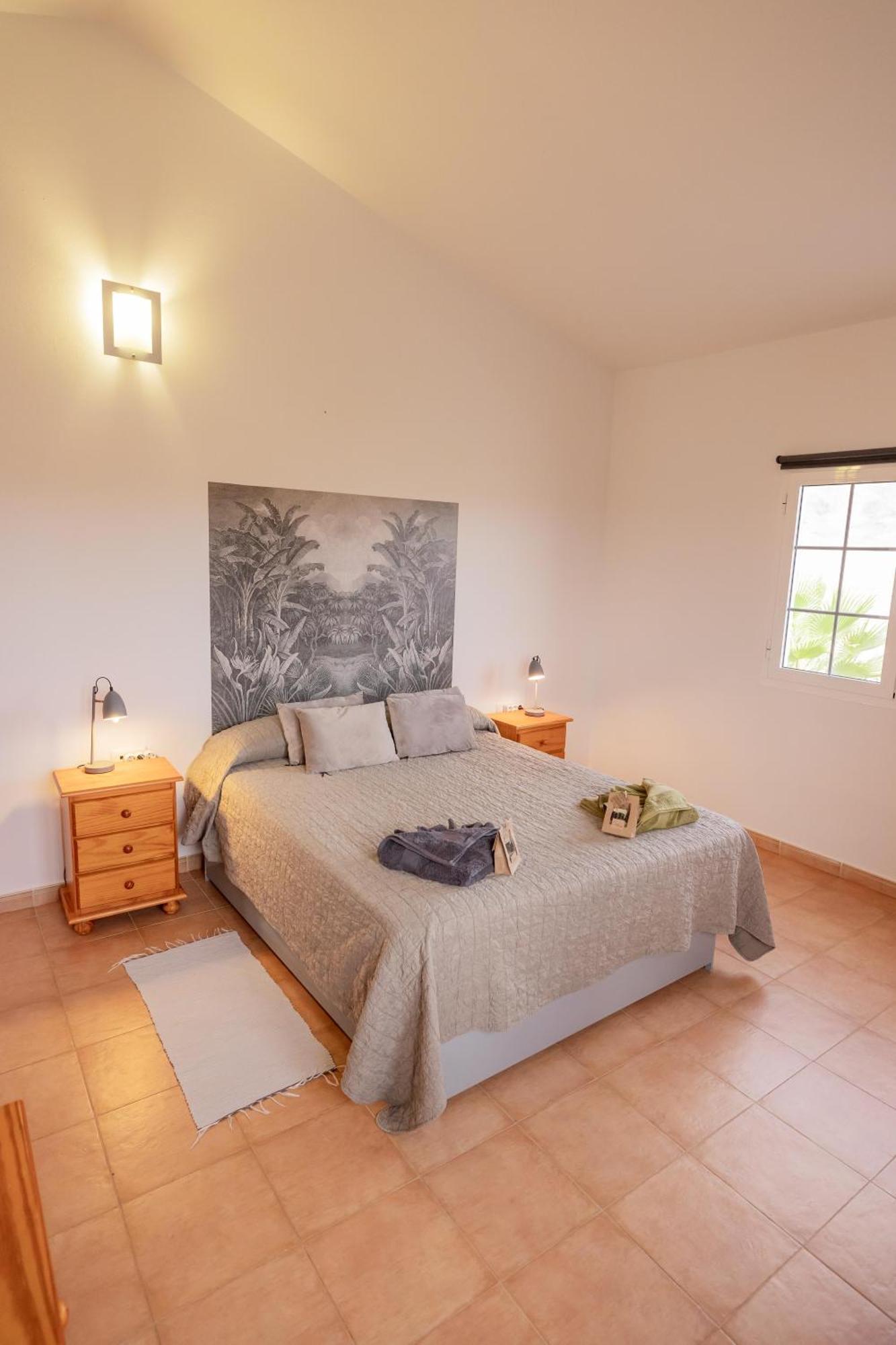 Casa Amaya - Spacious House With Pool, Large Garden, Bbq, 2 Terraces, And Ideal Location Holiday home