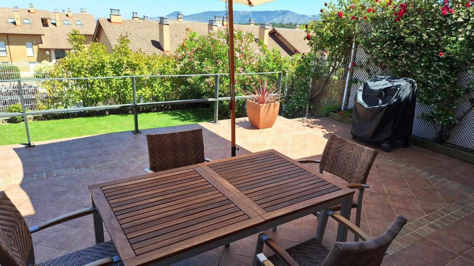 Holiday home Con Jardin Entre Golf Y Monte - Cerca Logrono *