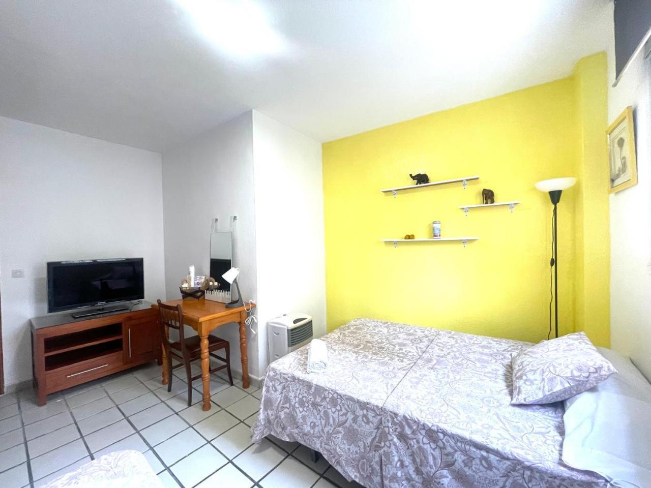 Habitación en casa particular Muy Centrica. Granada