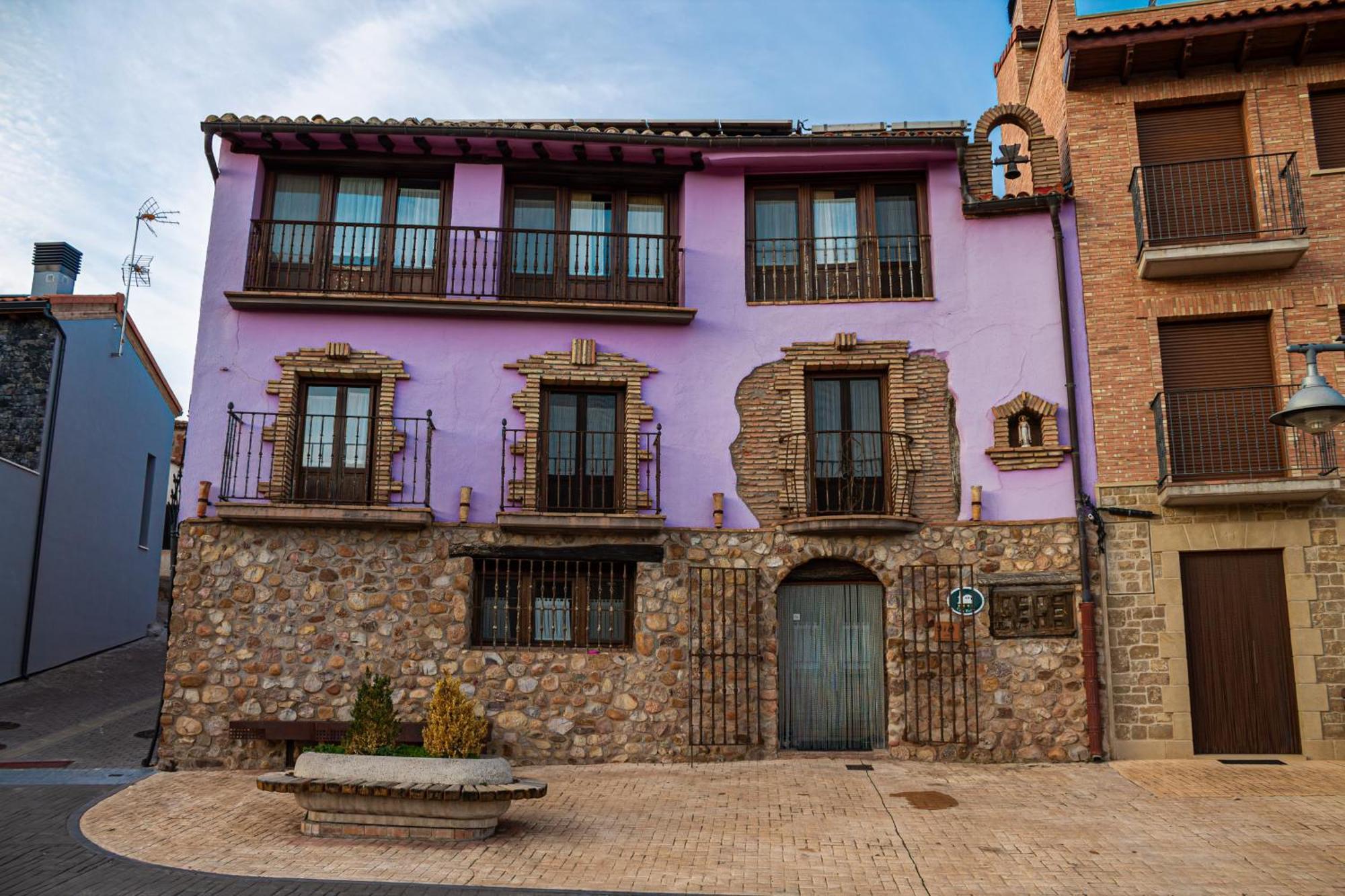 Rural Coliving Bed & Breakfast Sojuela