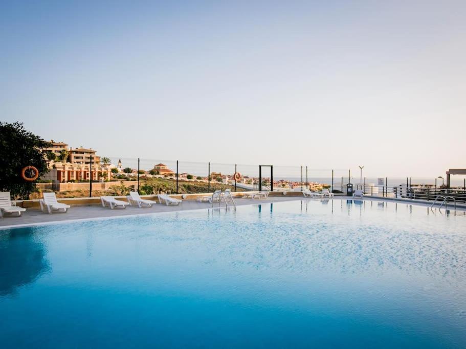 Apartamento Cozy Playa Paraiso, Pool