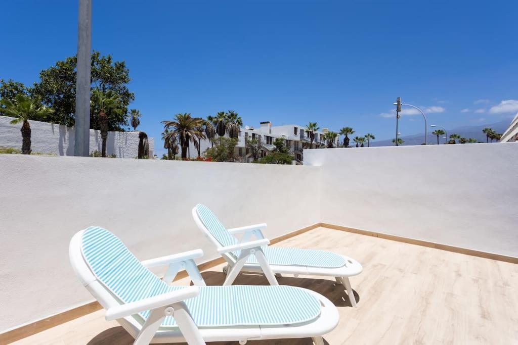 Dialez Holidays - Rebecca * Playa de las Americas (Tenerife)