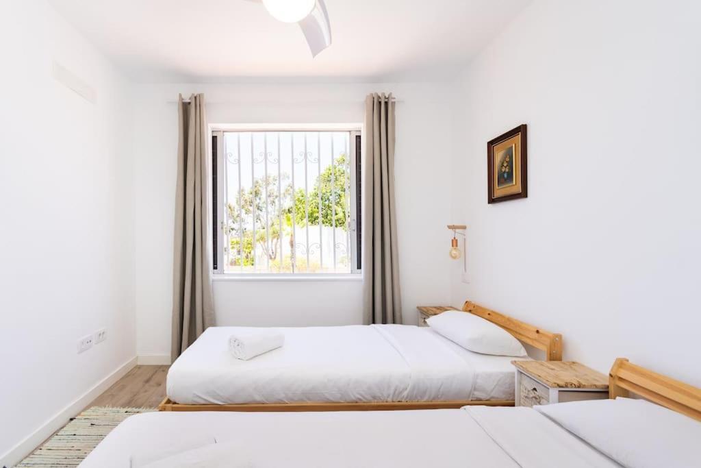 Dialez Holidays - Rebecca Holiday home *