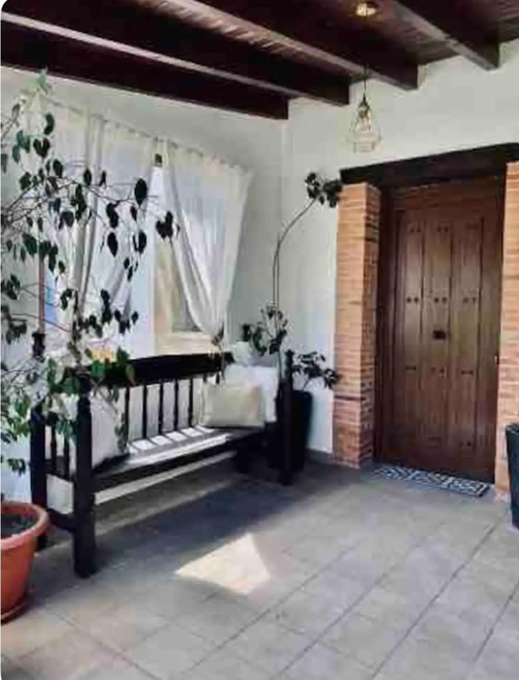 Lastras 24 Apartment *