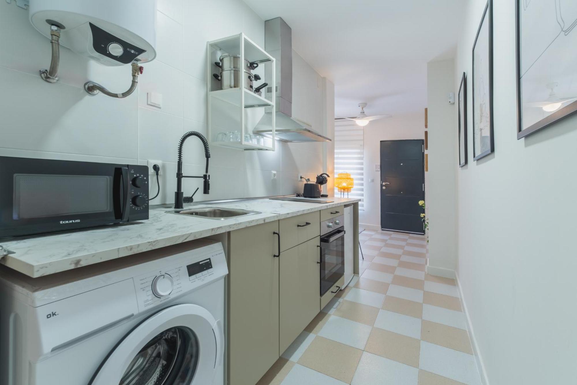 Luxe 1 In Rota