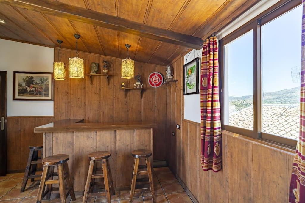 Apartment Casa Con Patio Y Terraza En Barrio Historico De La Villa, Junto Al Adarve *