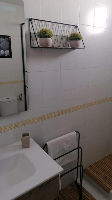 Views, Family & Private Parking In Alto Albayzin * Granada
