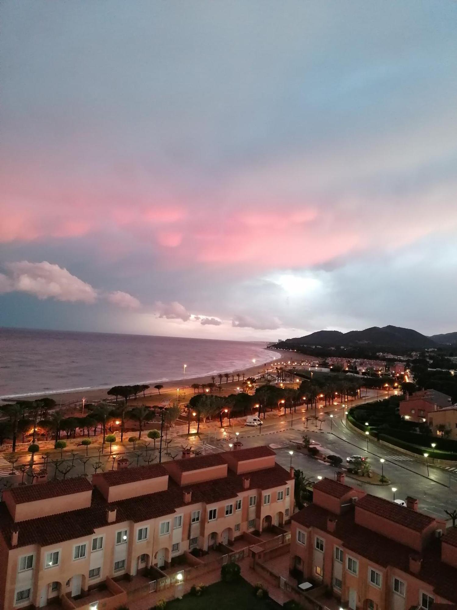 Apartamento Con Terraza, Vistas Playa Y Montaña