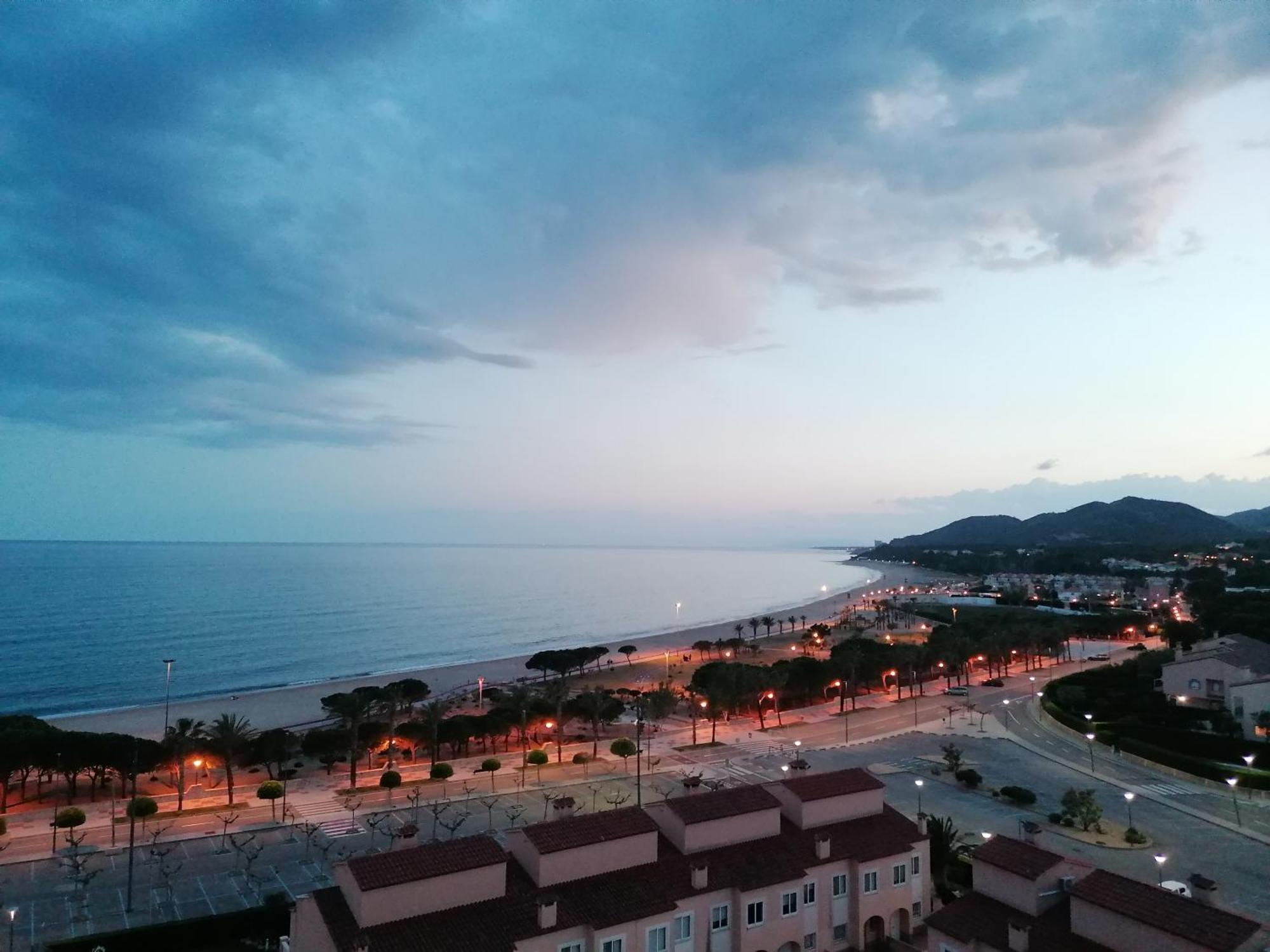 Apartamento Con Terraza, Vistas Playa Y Montaña *