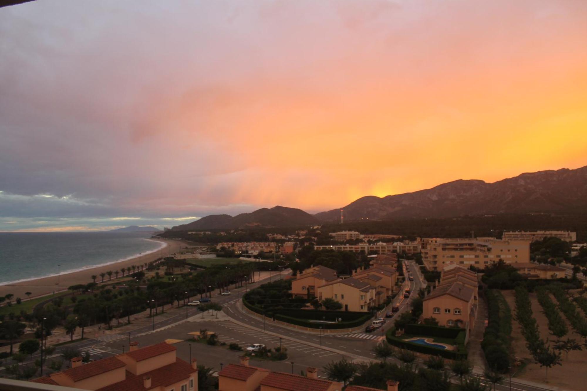Con Terraza, Vistas Playa Y Montana *