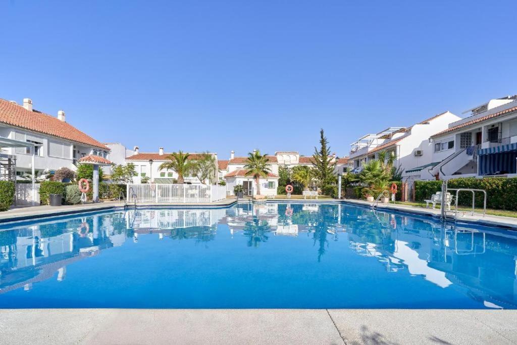 Apartamento Beachfront Madrid 709 *