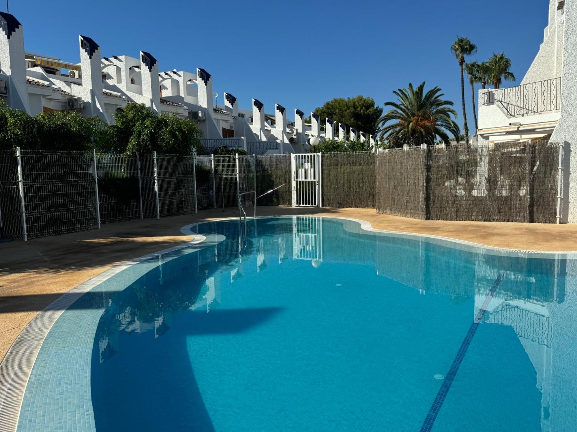 Contemporary House In Cabo Roig Сasa de vacaciones