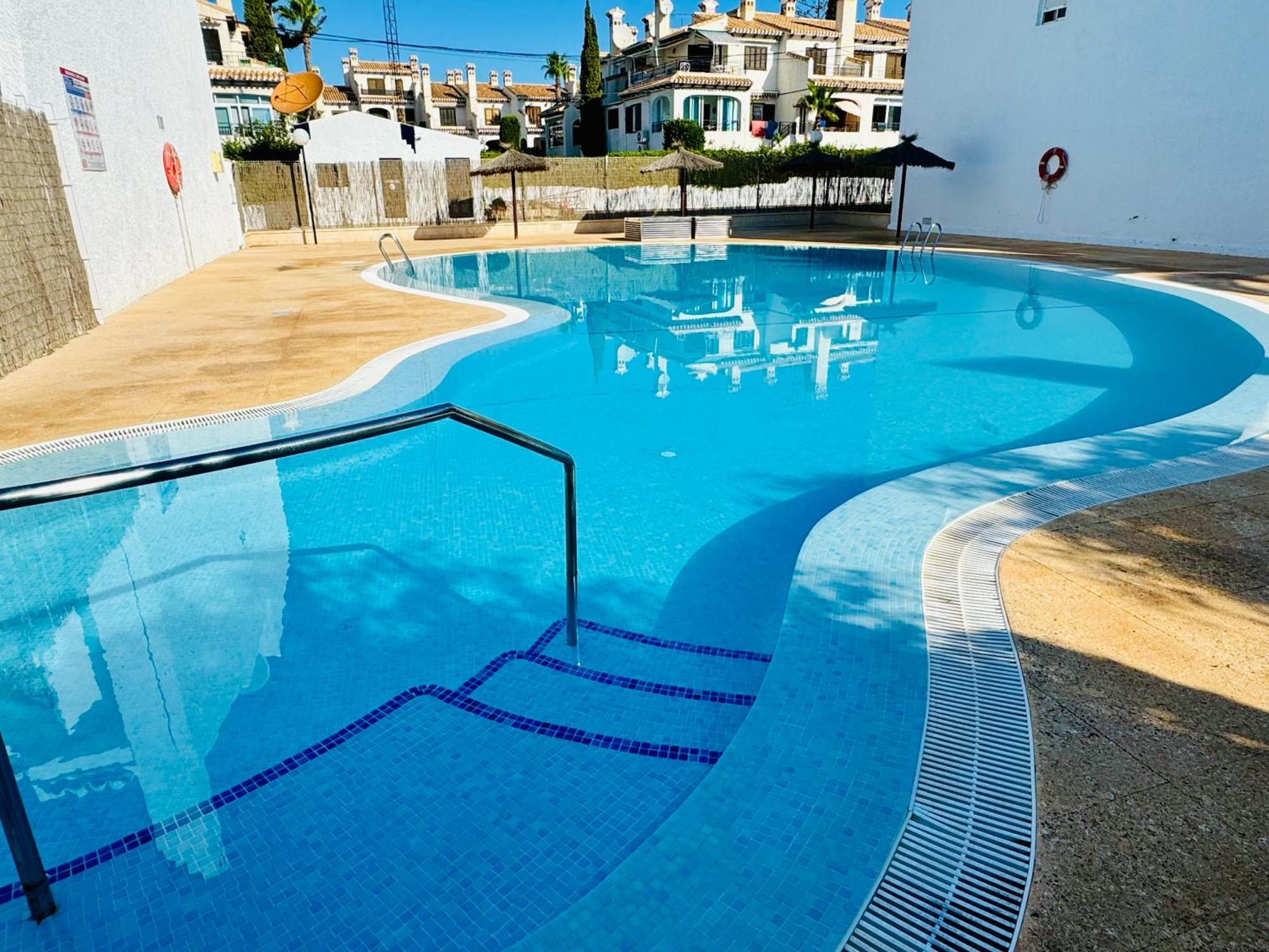 Contemporary House In Cabo Roig *