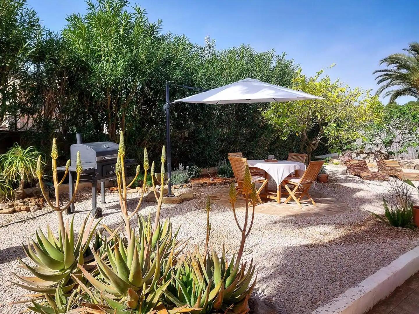 Beautiful Chalet With Garden On The Costa Blanca Сasa de vacaciones *