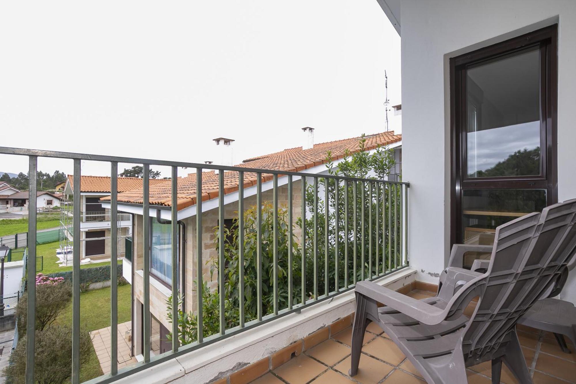 Apartamento En Con Piscina Valoria
