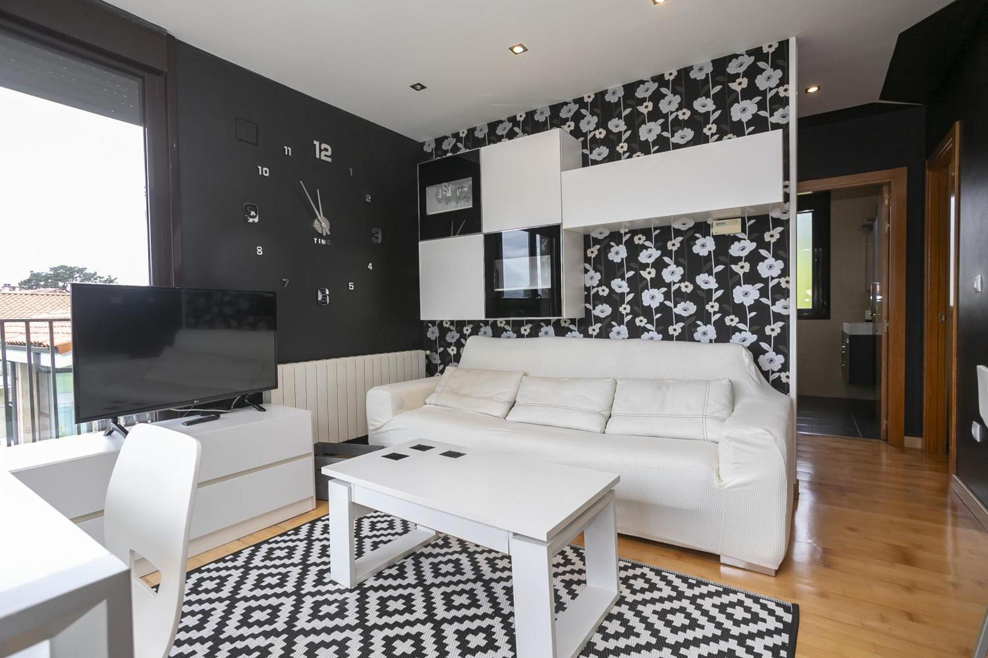 Apartamento En Con Piscina * Valoria
