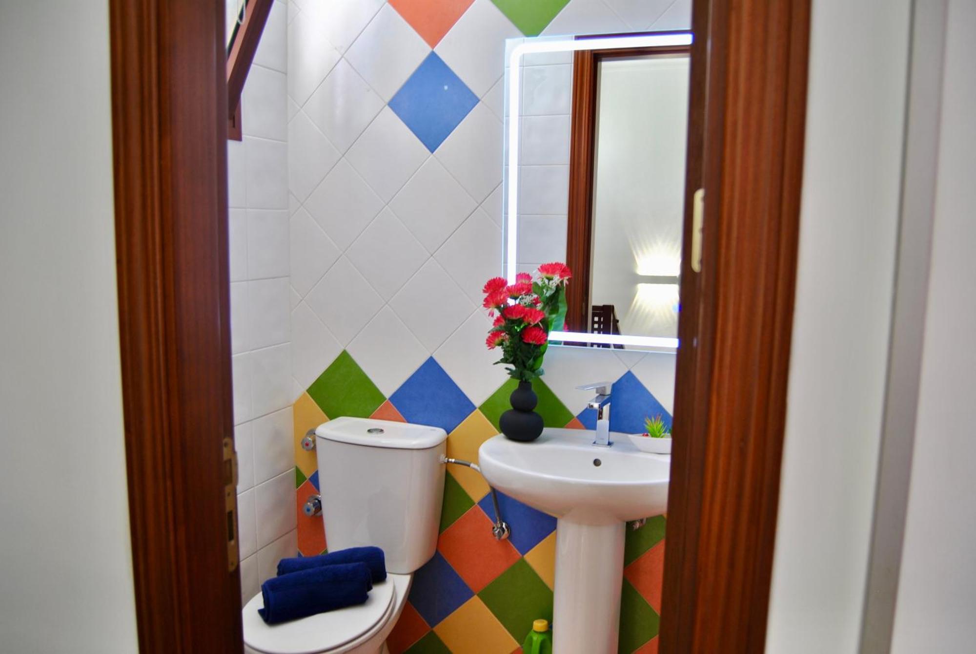 Villa Puerto Rico In Front Of The Shopping Center With Private Heated Saltwater Pool With Jacuzzi & Arcade Games & T Able Foot Ball Puerto Rico (Gran Canaria)