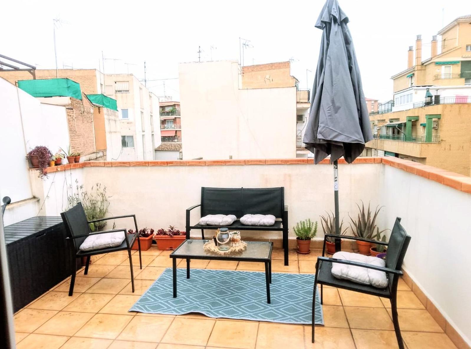 Homestay Habitacion Doble En Apartamento Reformado Con Terraza Double In Lovely With Terrace