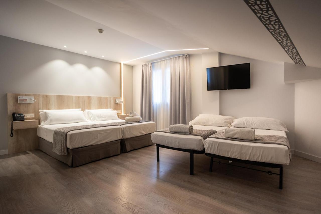 Hotel Dwo Abaster Soria