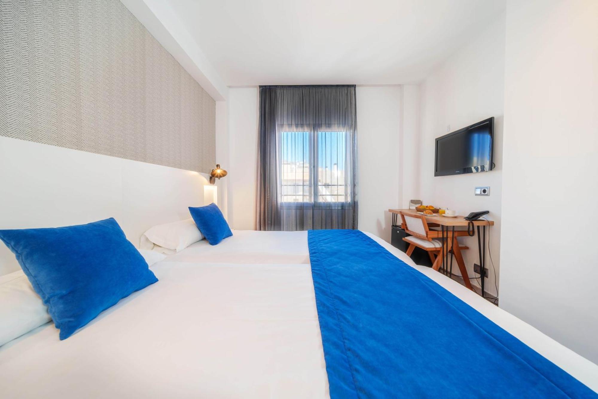 Mar Calma Hotel