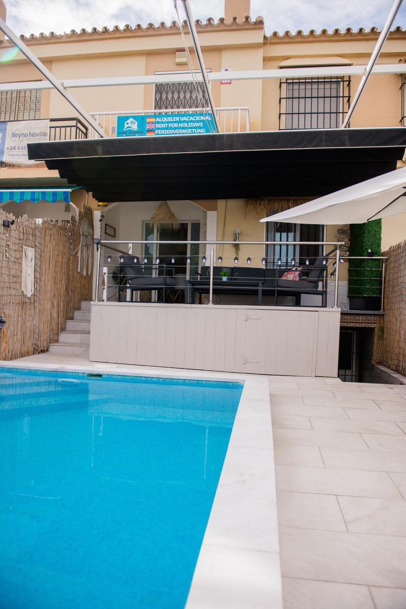 Casa A Pie De Playa En Playamar * Torremolinos