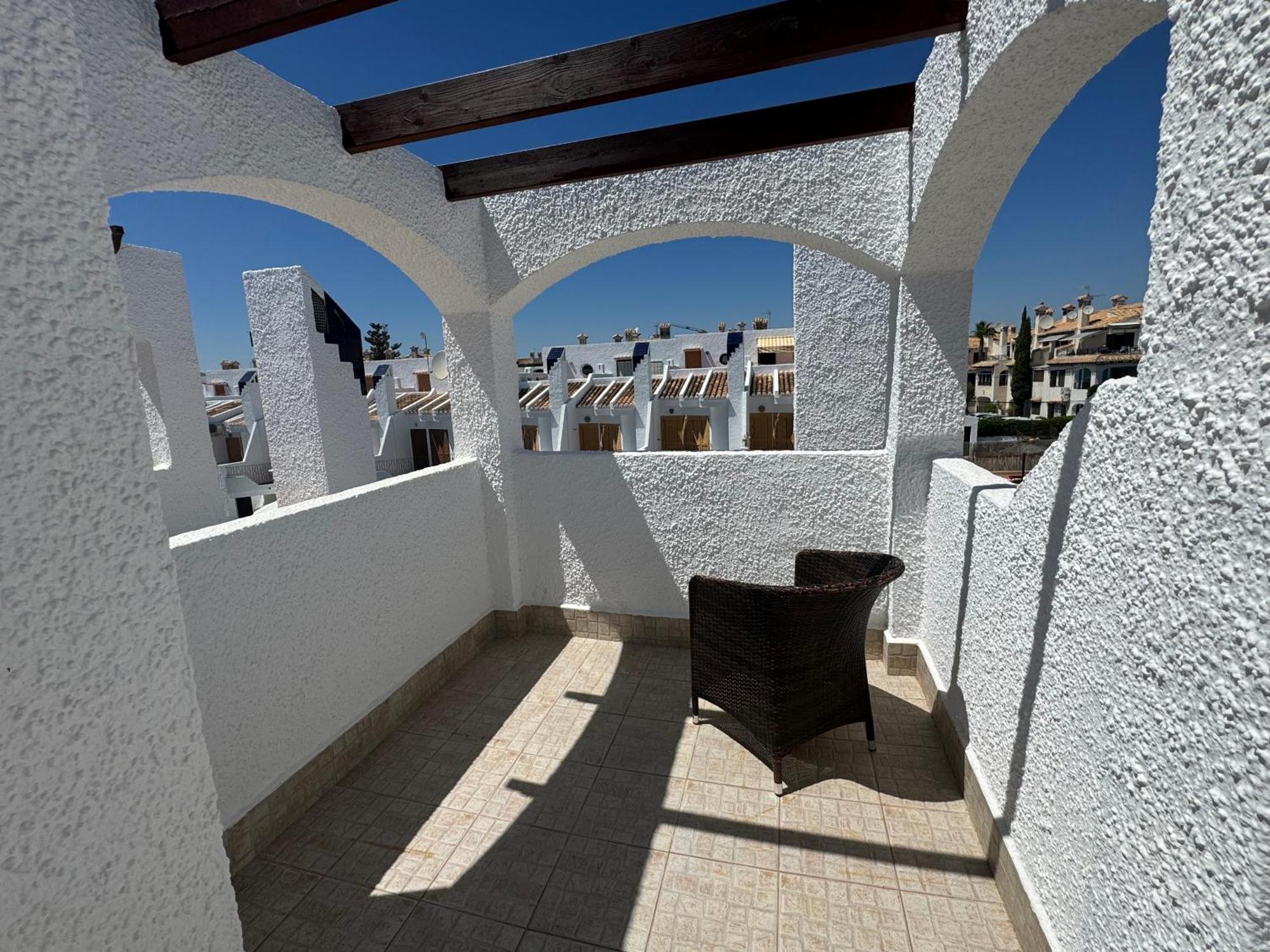 Сasa de vacaciones Contemporary House In Cabo Roig