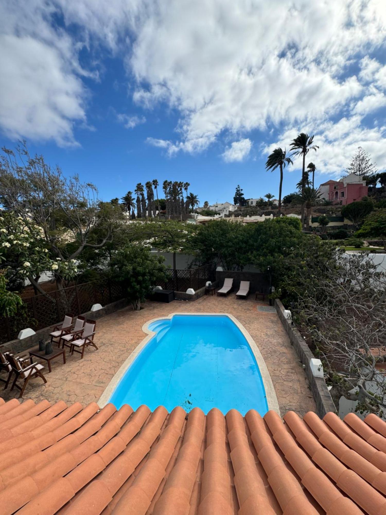 La Finca. Casa En Ciudad. Zona Residencial Muy Tranquila Telde