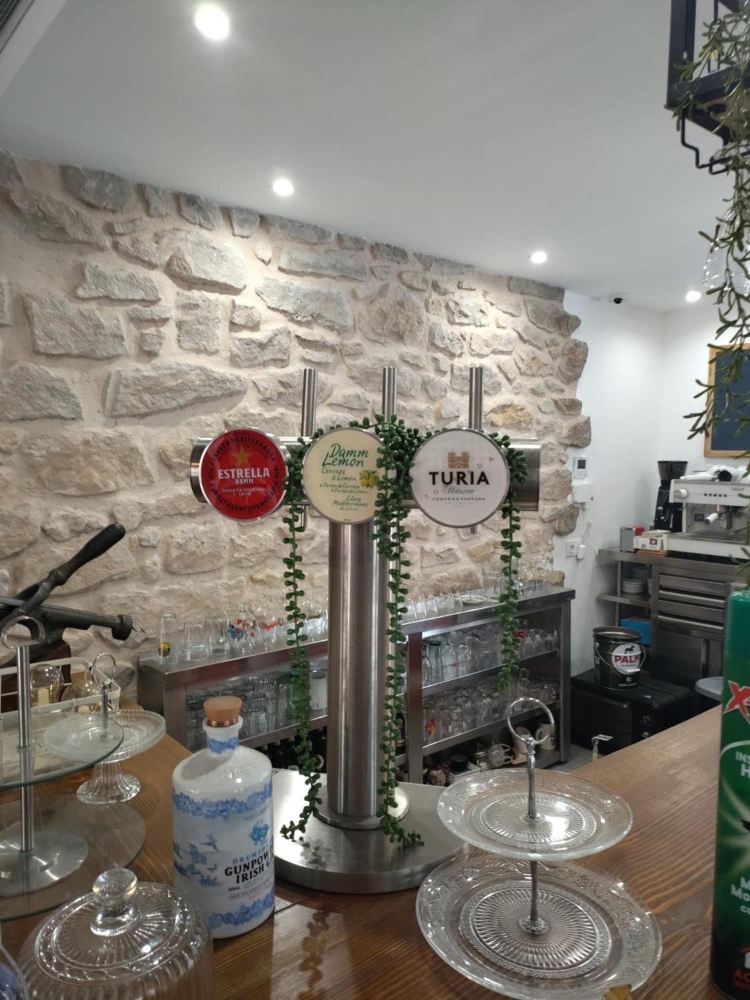 Casa Don Pelayo Boutique & Cafe Apartment