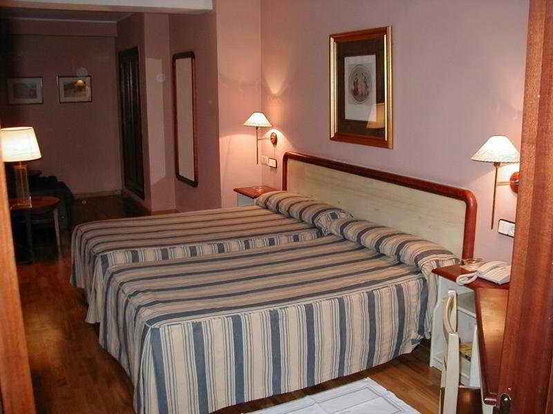 Cesaraugusta Hotel 3*