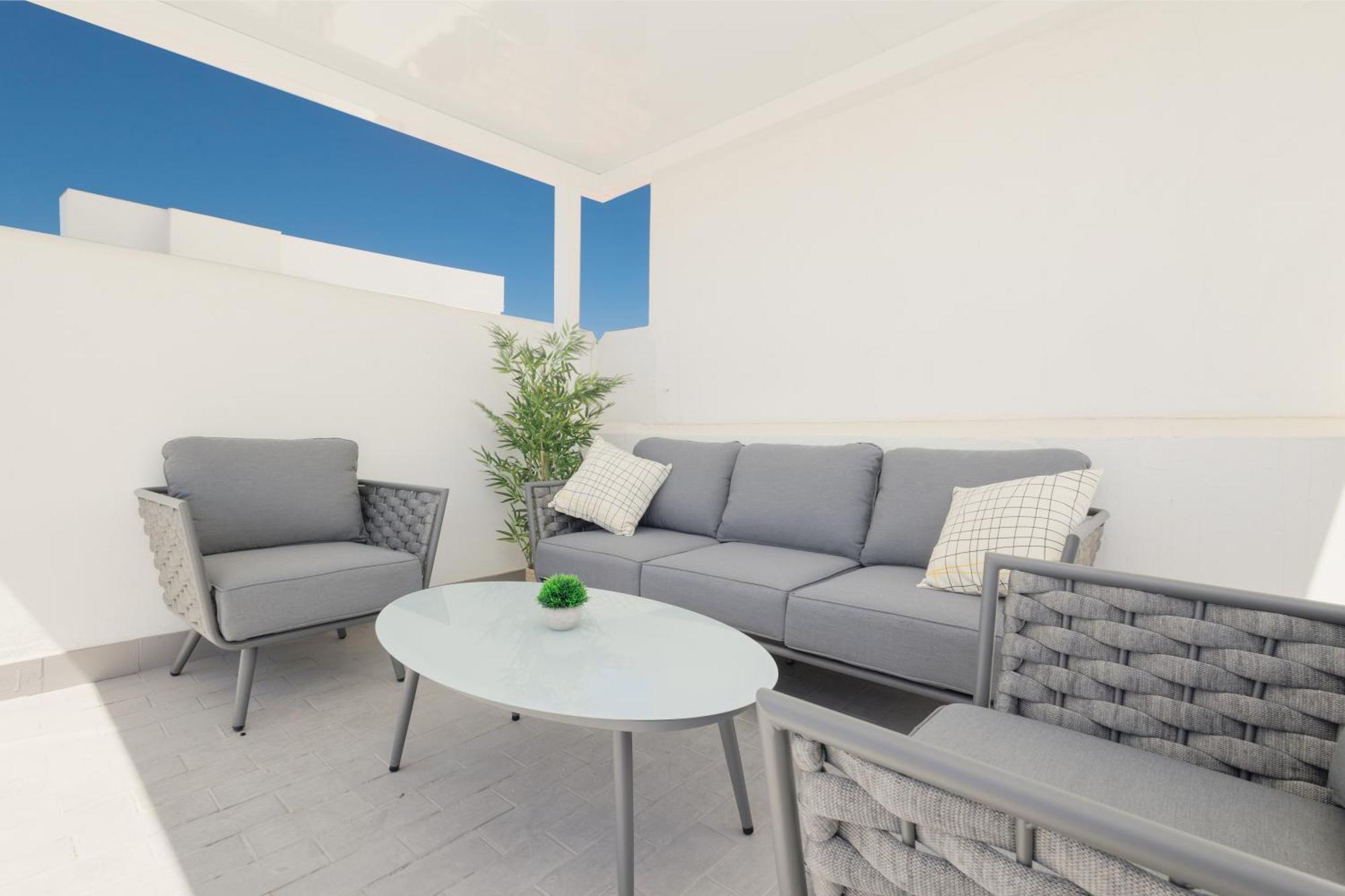 Townhouse, Recently Renovated And 200m From La Cala Beach, In Mijas Costa *