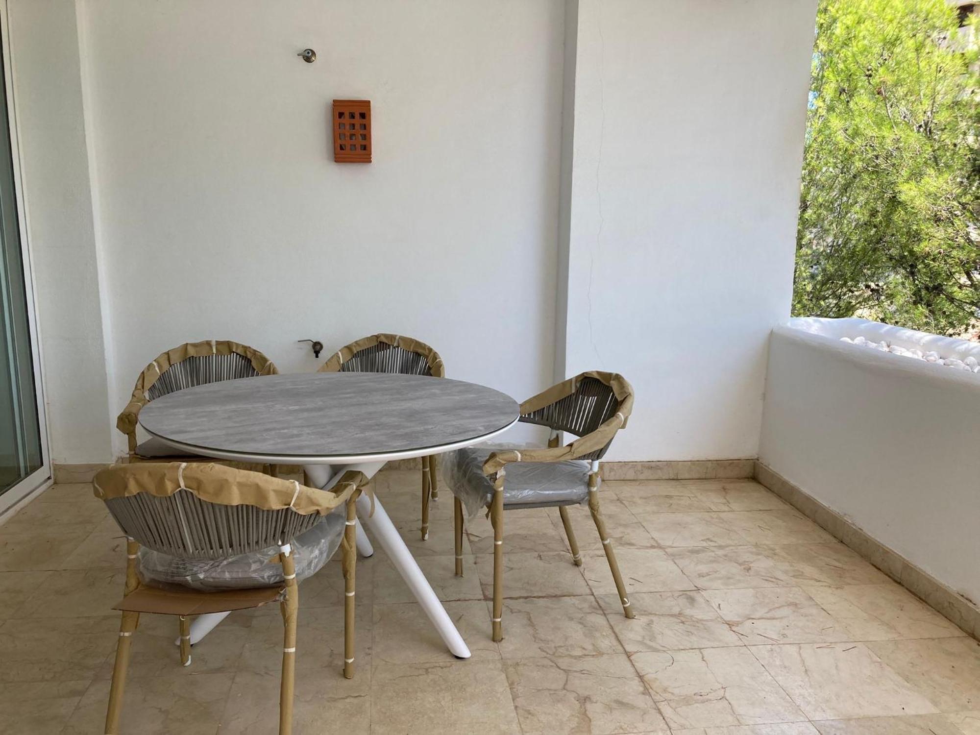F, Incosol, Rio Real, Apartamento *