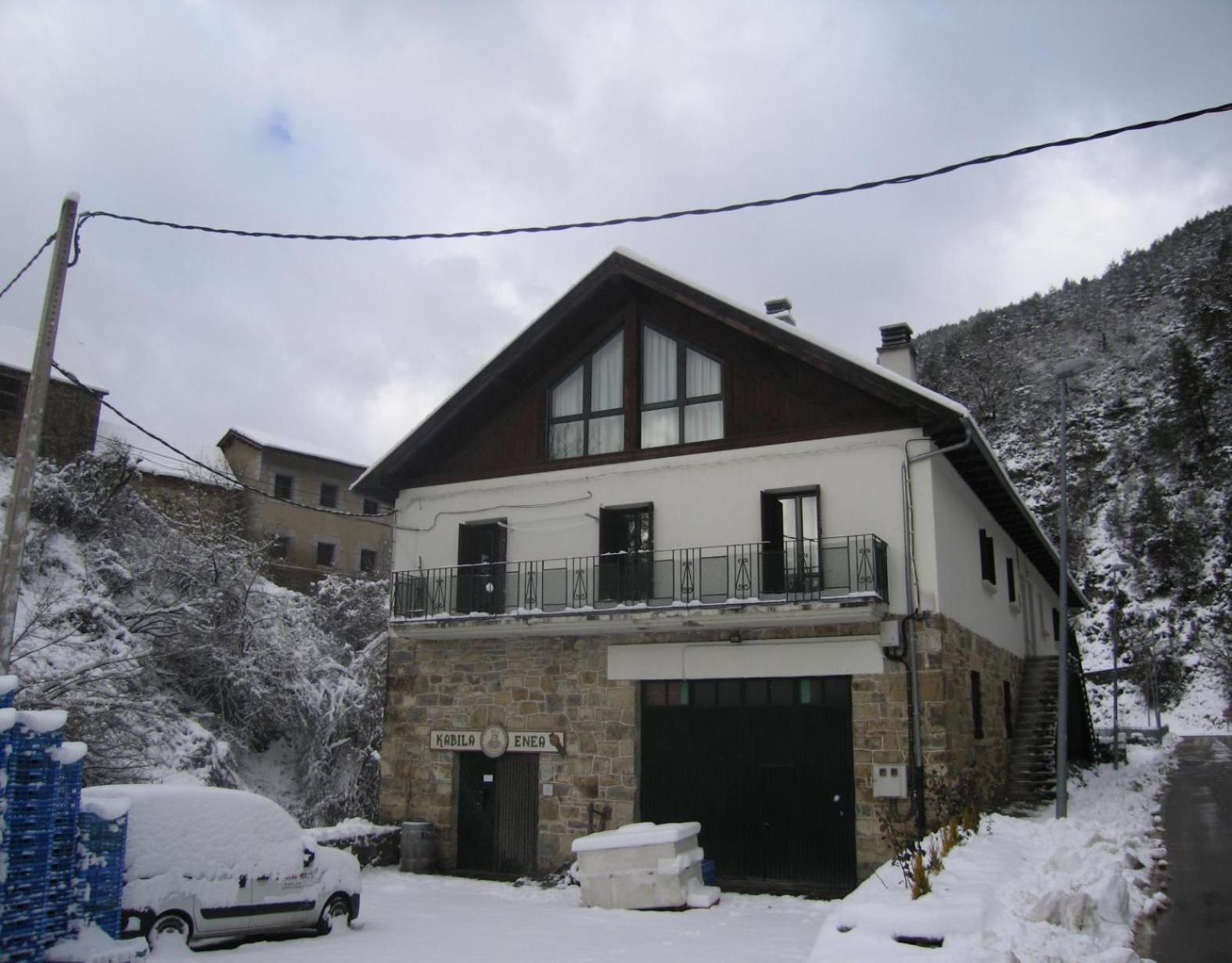 Kabila Enea 2 * Uztarroz
