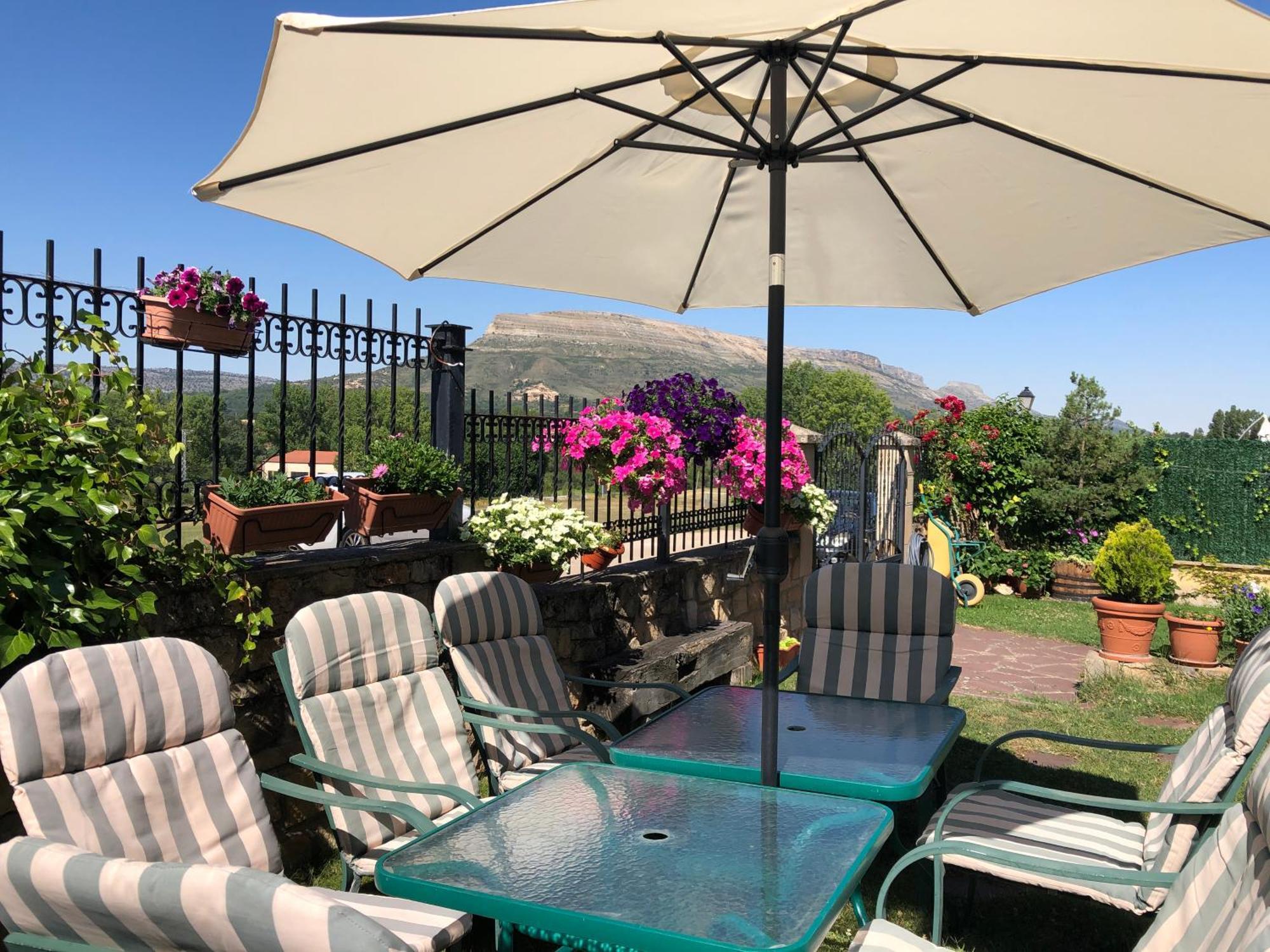 Campoelvalle Holiday home *