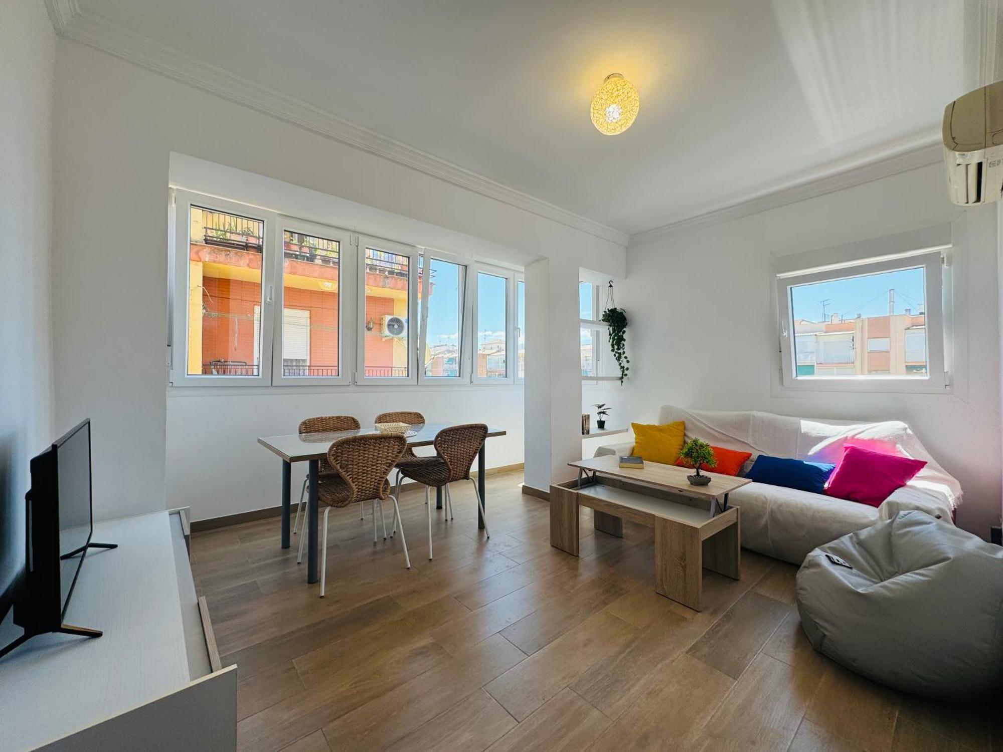 Ribera Del Genil Apartment *