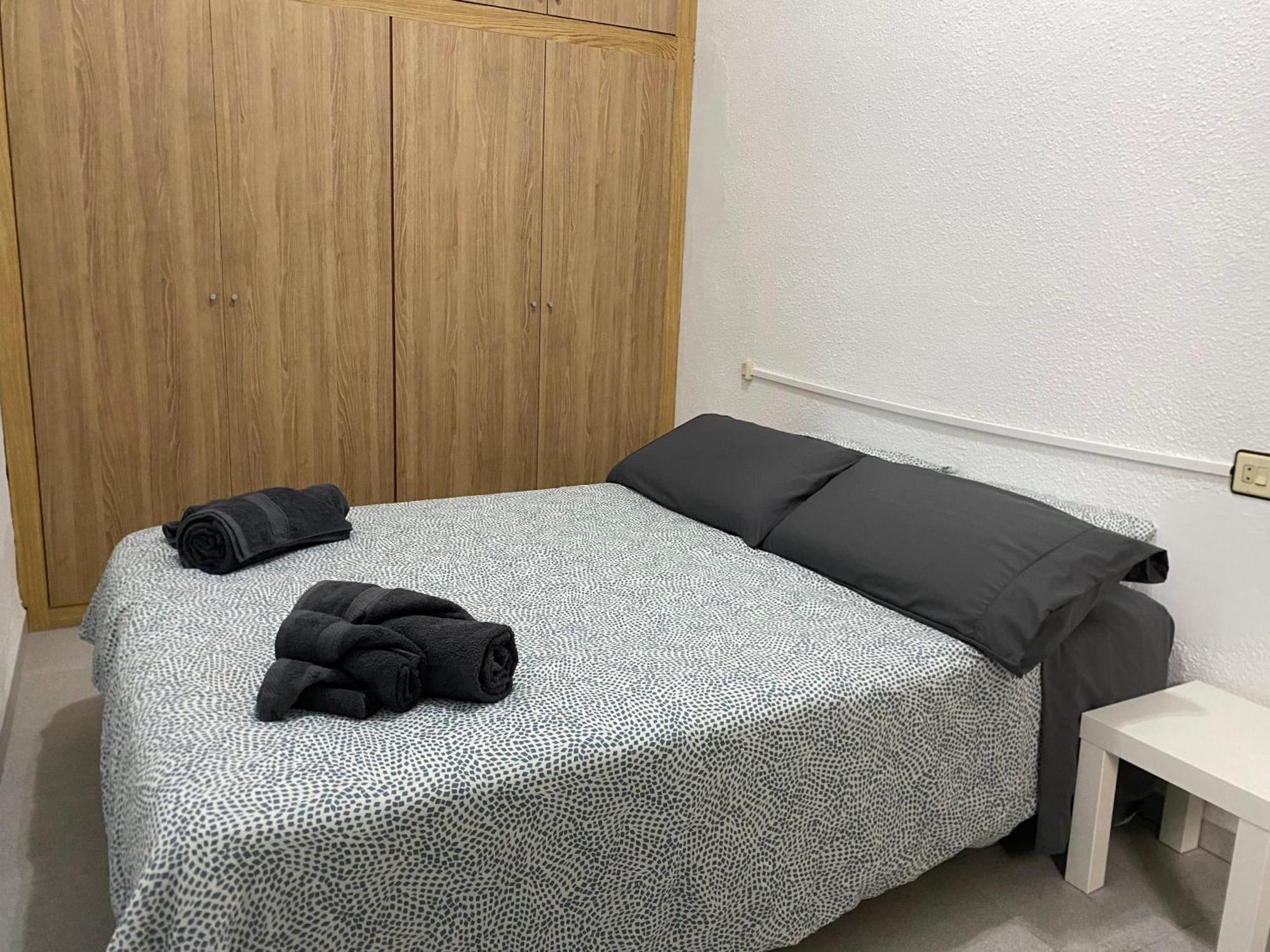Homestay Turia - Urban Centric & At Bruno Coliving