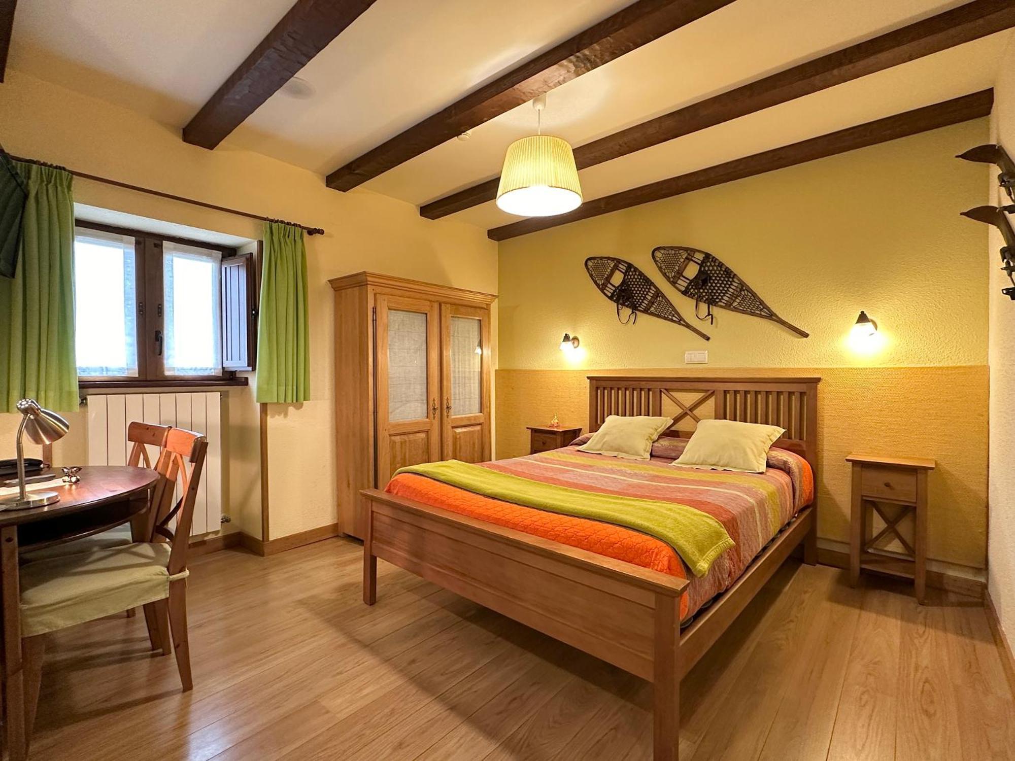 Rural Besaro - Selva De Irati Hotel