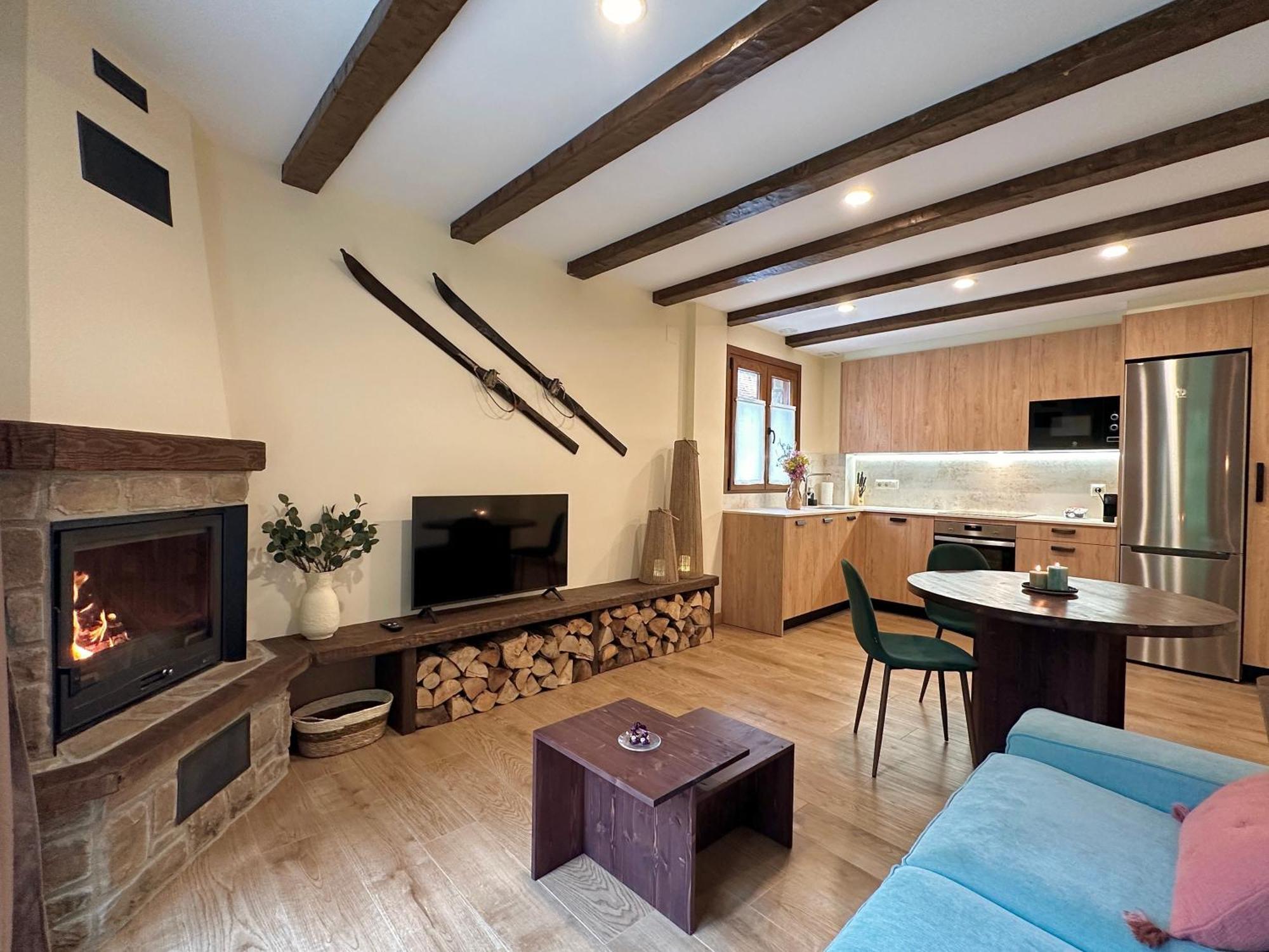 Hotel Rural Besaro - Selva De Irati 3*
