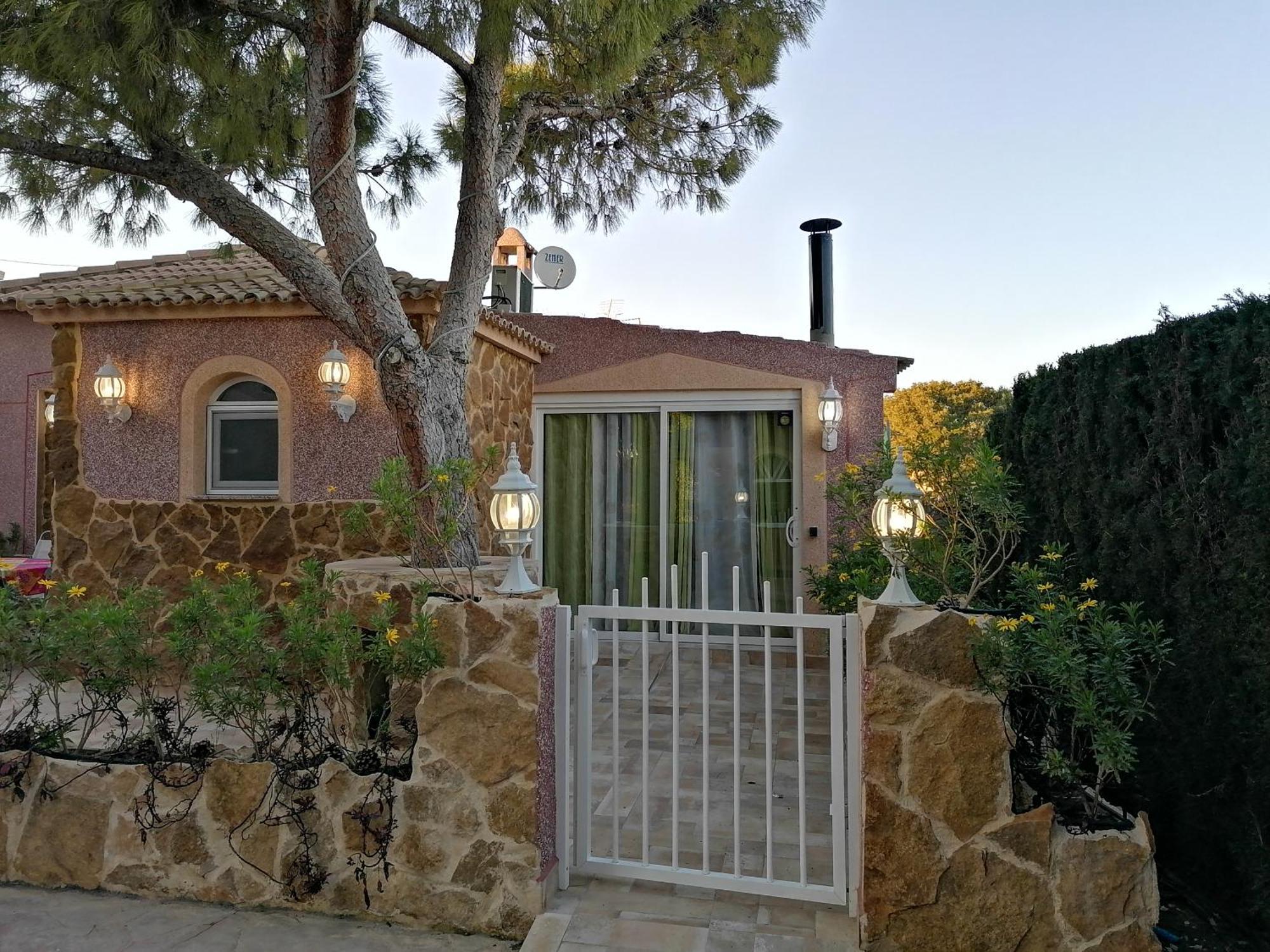 Casa Jardines De Lola Daimés