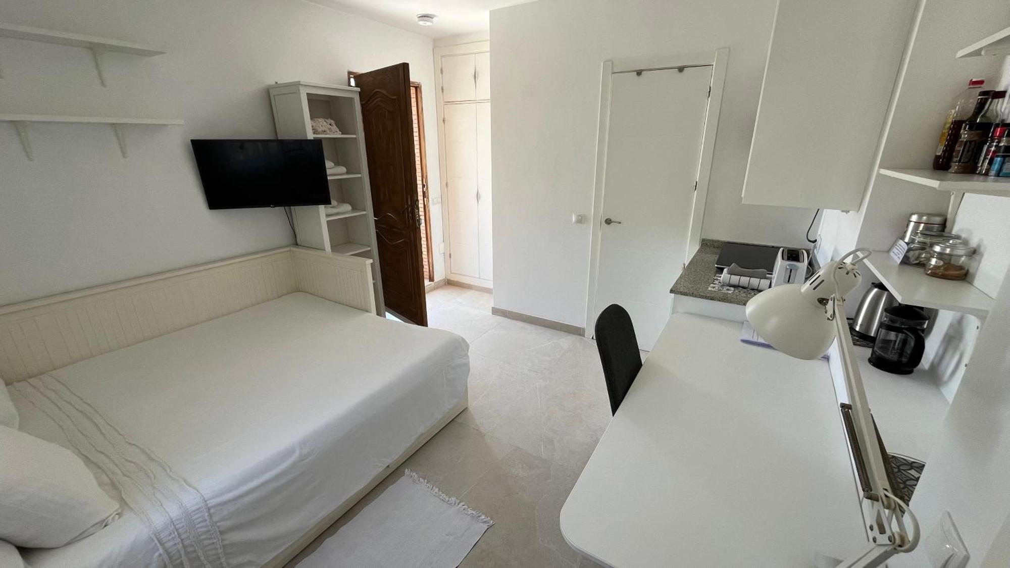 Views Apartment, Fruitful Hills Estate Málaga